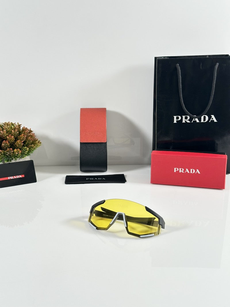 Prada 3053 Black Yellow