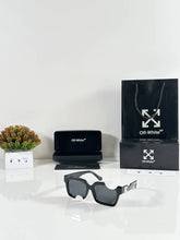 Off White 8919 Black