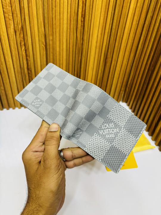 17 LV LOUIS VUITTO N PREMIUM QUALITY WALLET WITH BOX