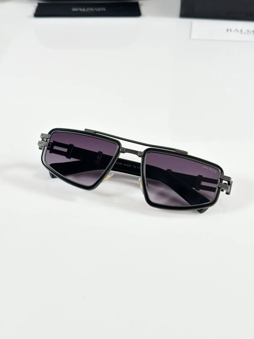 Balmain 0250 Black DC