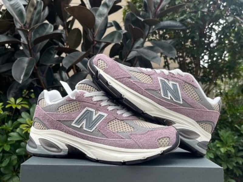 New Balance 2010 Suede Light Pink