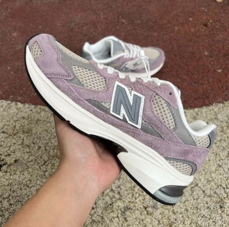 New Balance 2010 Suede Light Pink