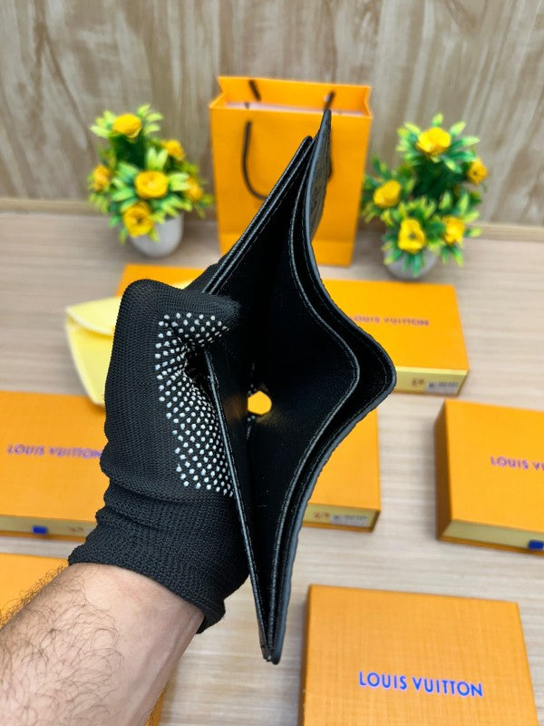 LOUIS VUITTON WALLET V716