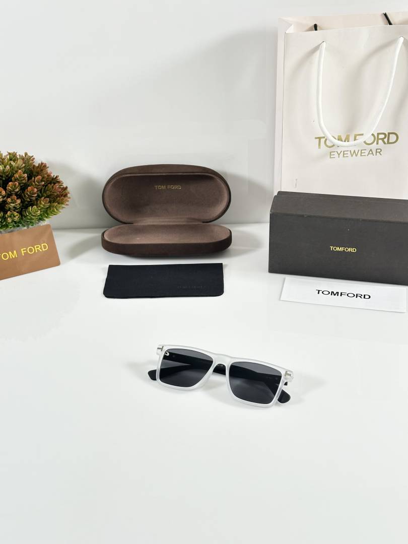 Tomford 0553 Ice Black