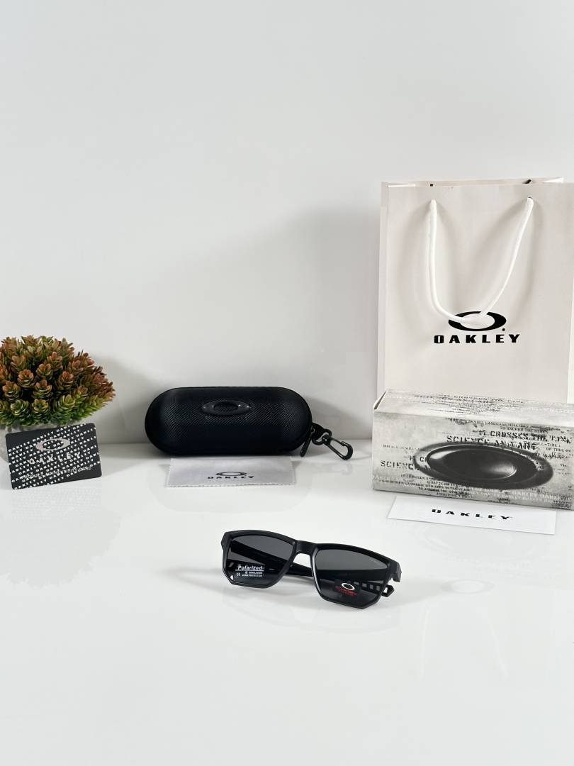 Oakley 3382 Black