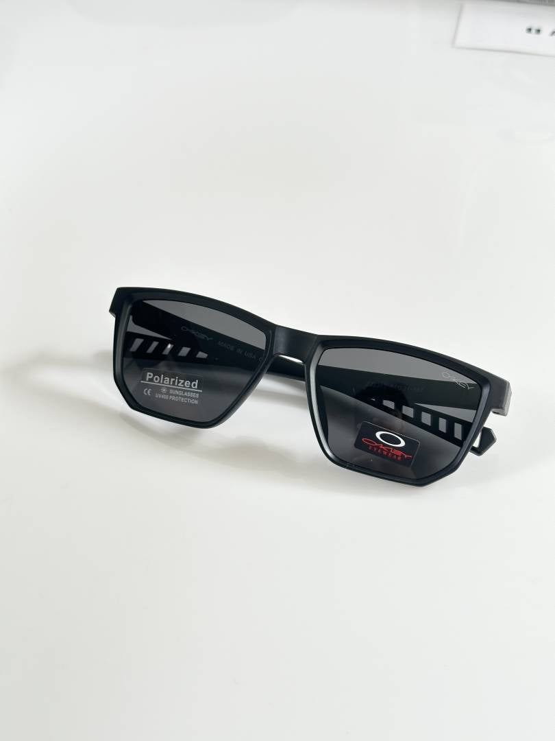 Oakley 3382 Black