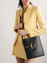 Gucc  i Spring summer 2025 with magnet box 392