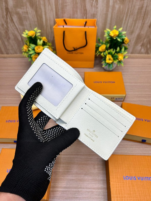 LOUIS VUITTON WALLET V738