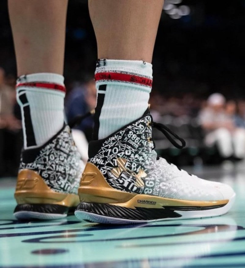 Under Armour Curry 1 "MVP Trophy Gold" #585