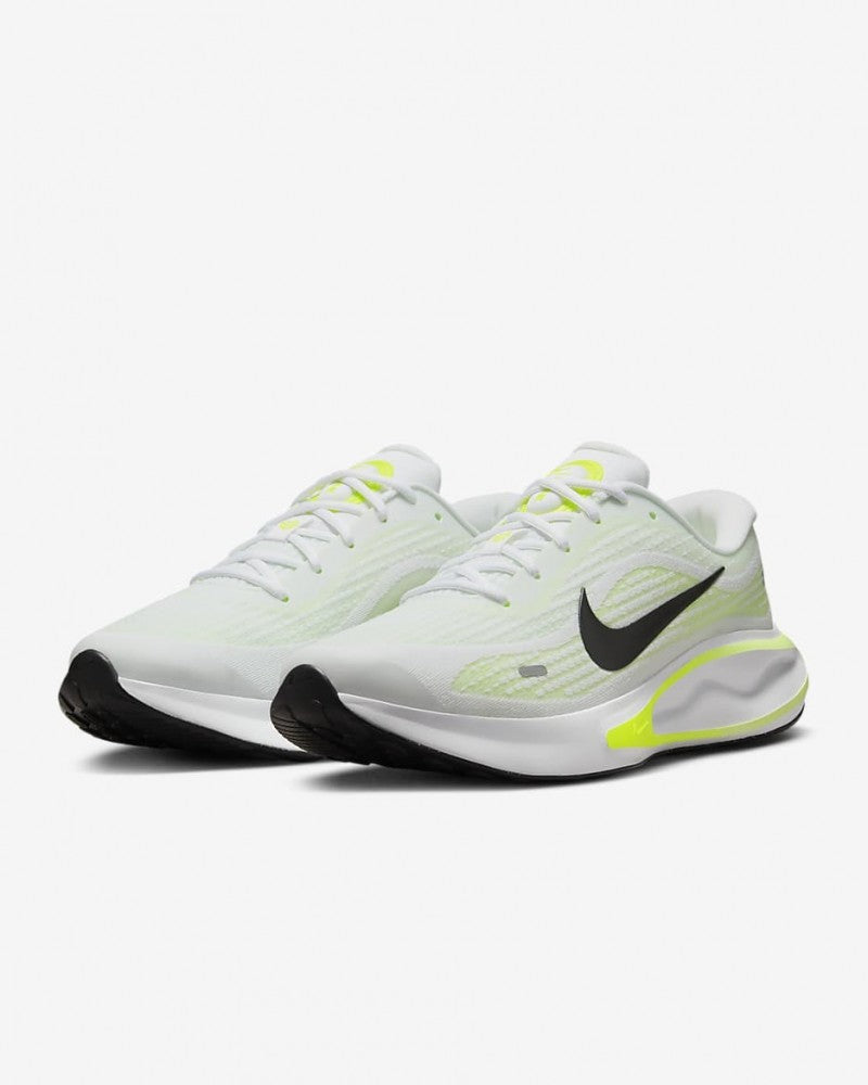 Nik ee Journey Run White Barely Volt 220