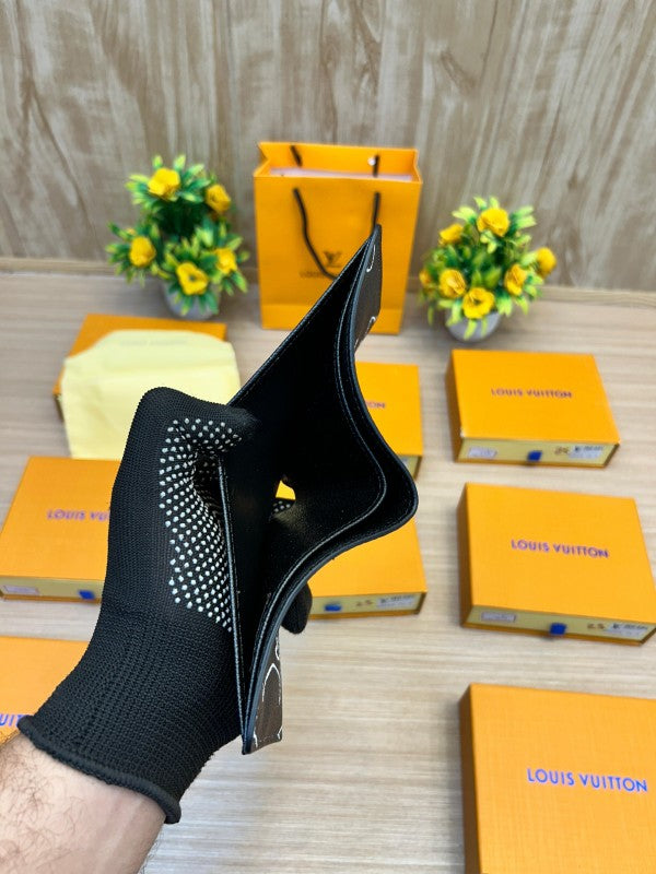 LOUIS VUITTON WALLET V751