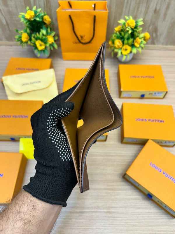 LOUIS VUITTON WALLET V751