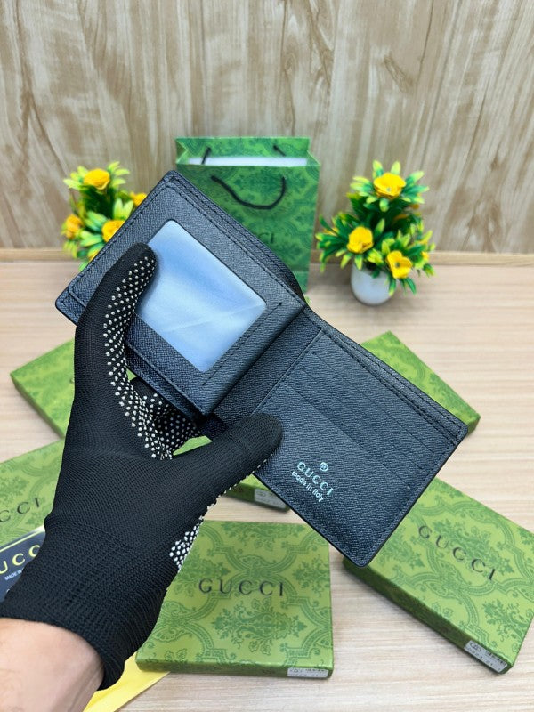 GUCCI WALLET V755