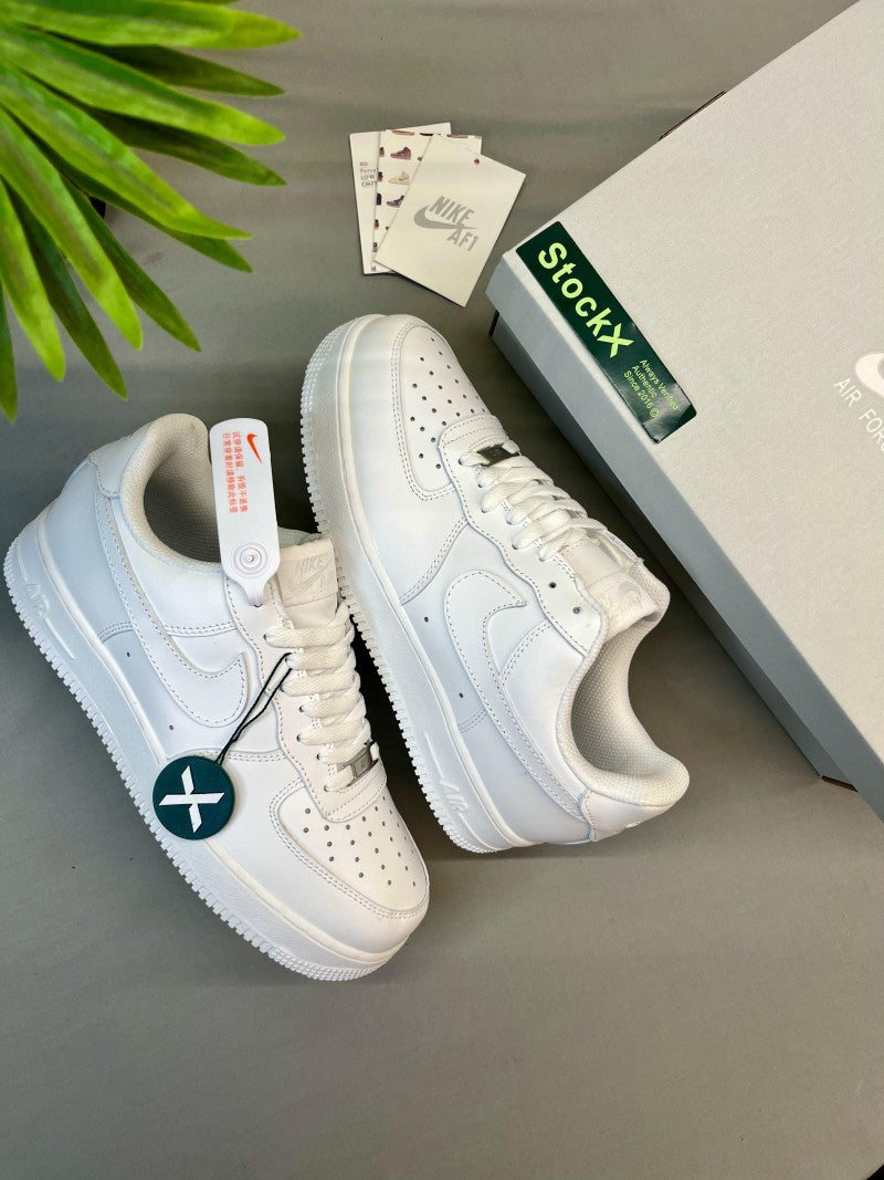 .ni.ke Airforce 1 white men s semi ua with og box card dust bag n all