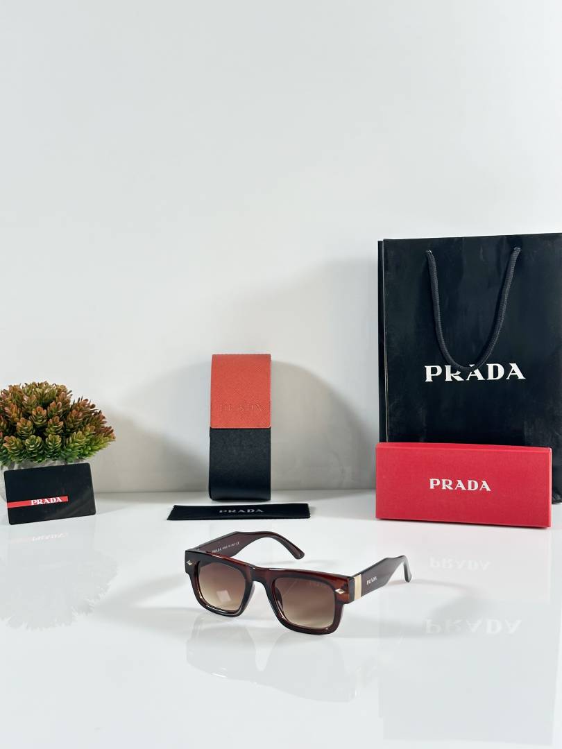 Prada 19 Brown