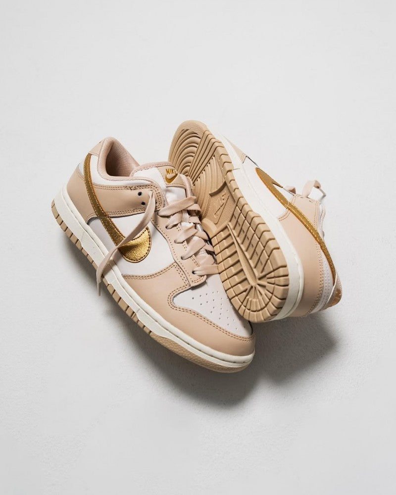Nik ee Dunk Low Phantom Metallic Gold 107
