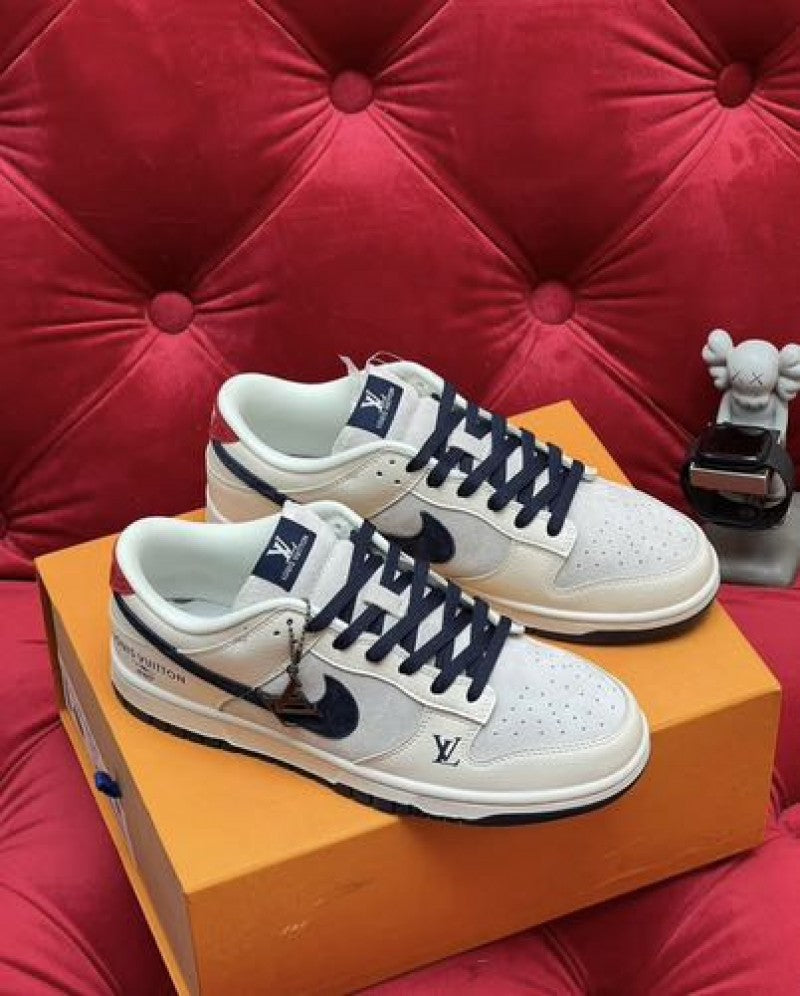 Loui.s vuitton x e sb dunk low