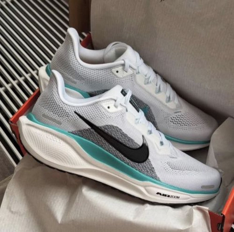 Nik ee Zoom Pegasus 41 White Blue
