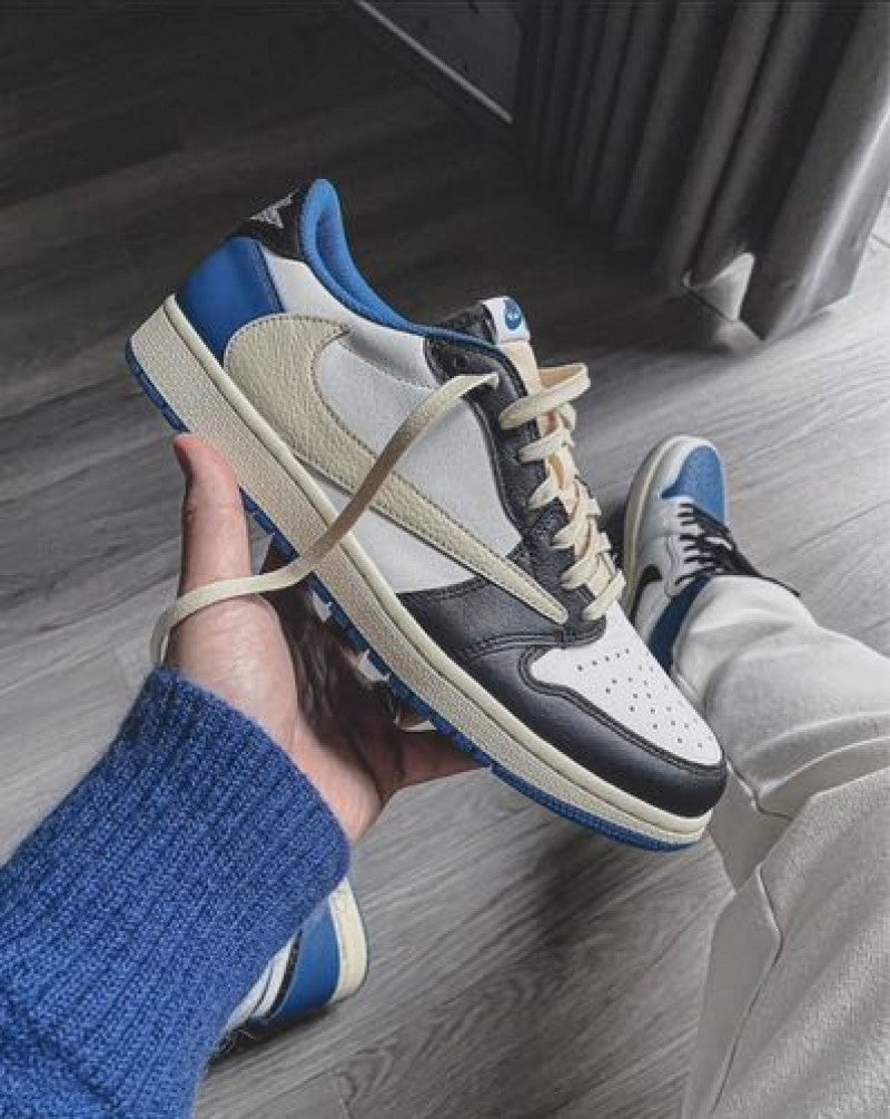 Nik e Air jordan 1 low travis scott fragment semi ua