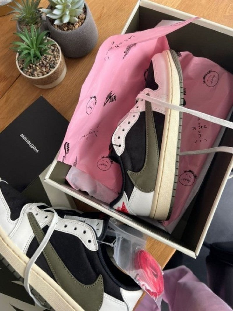 Air jordan retro 1 low travis scott olive semi ua