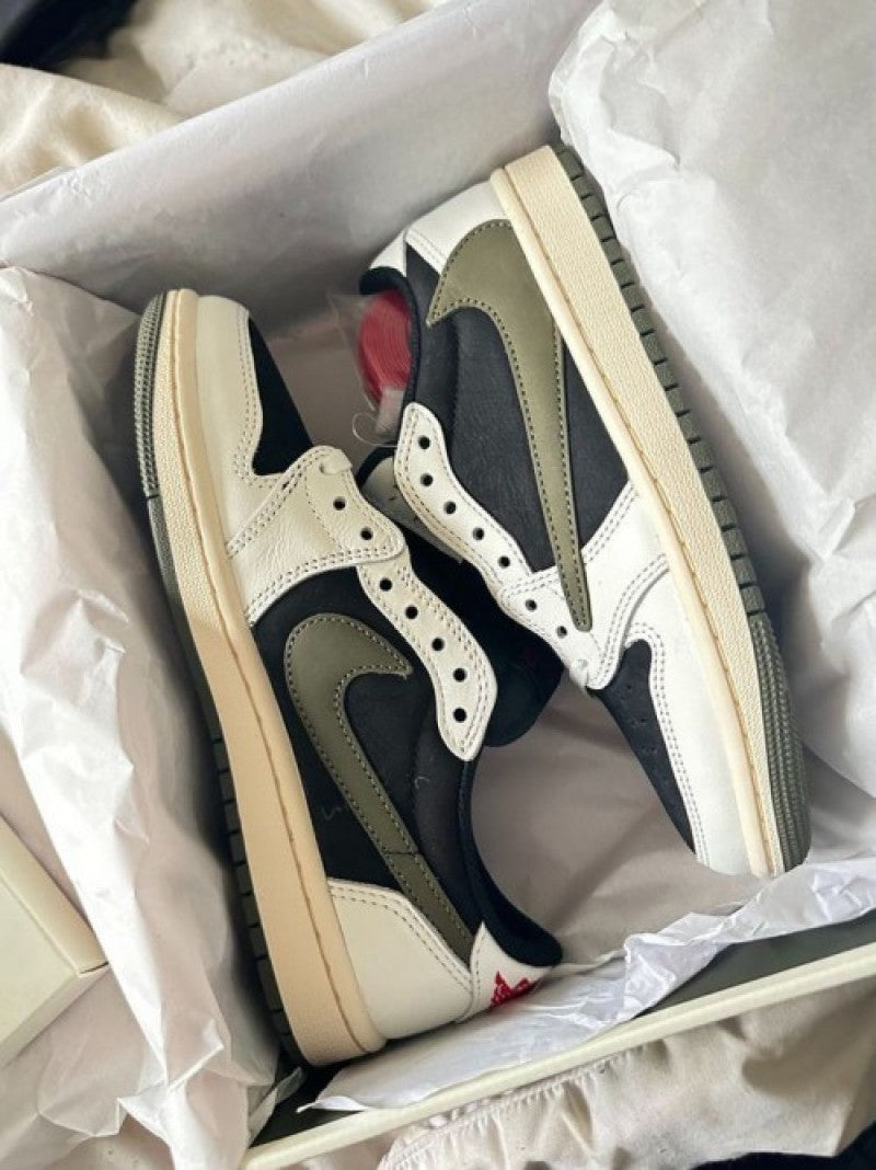 Air jordan retro 1 low travis scott olive semi ua
