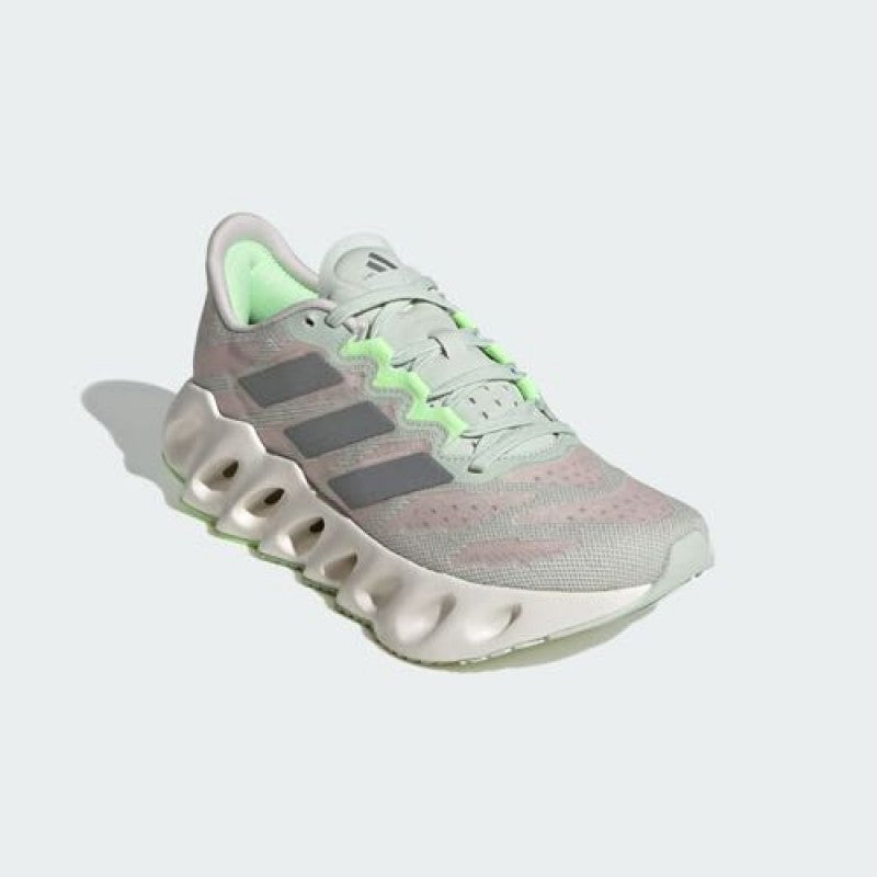 switch fwd 2 grey green running shoes