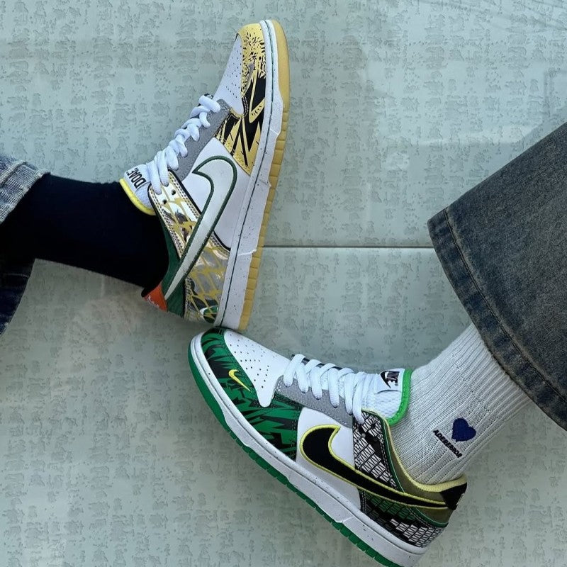 Nik ee Dunk Low What The Duck Away University Of Oregon Pe Sneakers 236