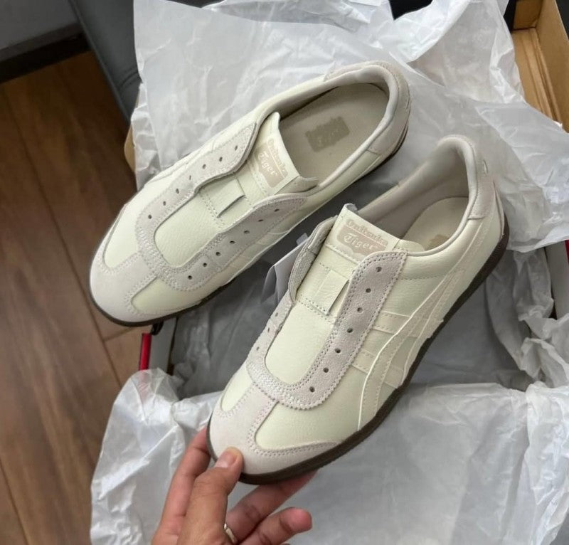 Onitsuka Tiger Tokuten Slip On Biege Brown 157