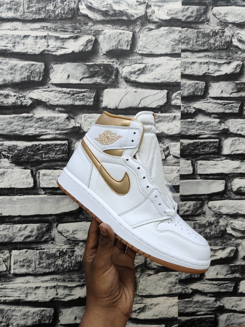 Nikee Air Jordan 1 Retro High OG Metallic Gold