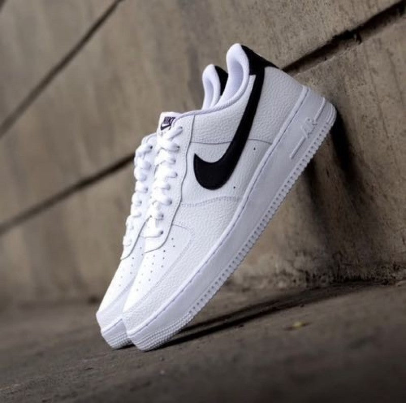 Airforce 1 low white black swoosh