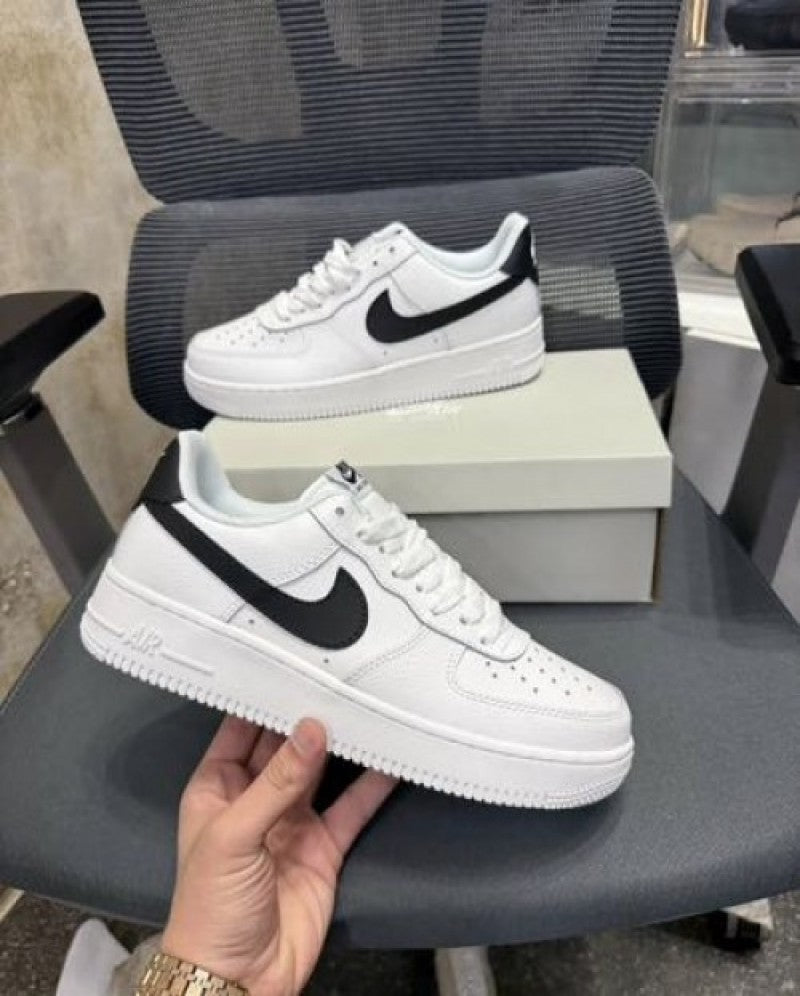 Airforce 1 low white black swoosh