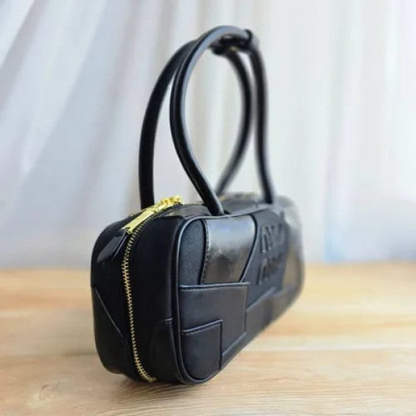 Miu Miu Versatile Long Handle Black Leather Shoulder Bag With Dust Bag 502 Black