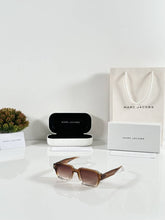 Marc Jacobs 1116 Water Brown