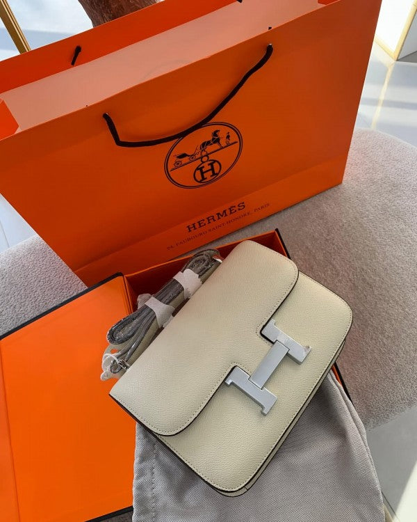Hermes Constance Slim Epsom Vert With OG Box & Dust Bag (KG 19 Apricot)