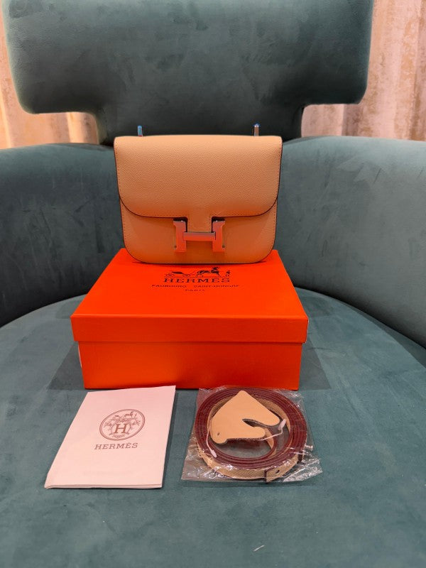 Hermes Constance Slim Epsom Vert With OG Box & Dust Bag (KG 19 Apricot)