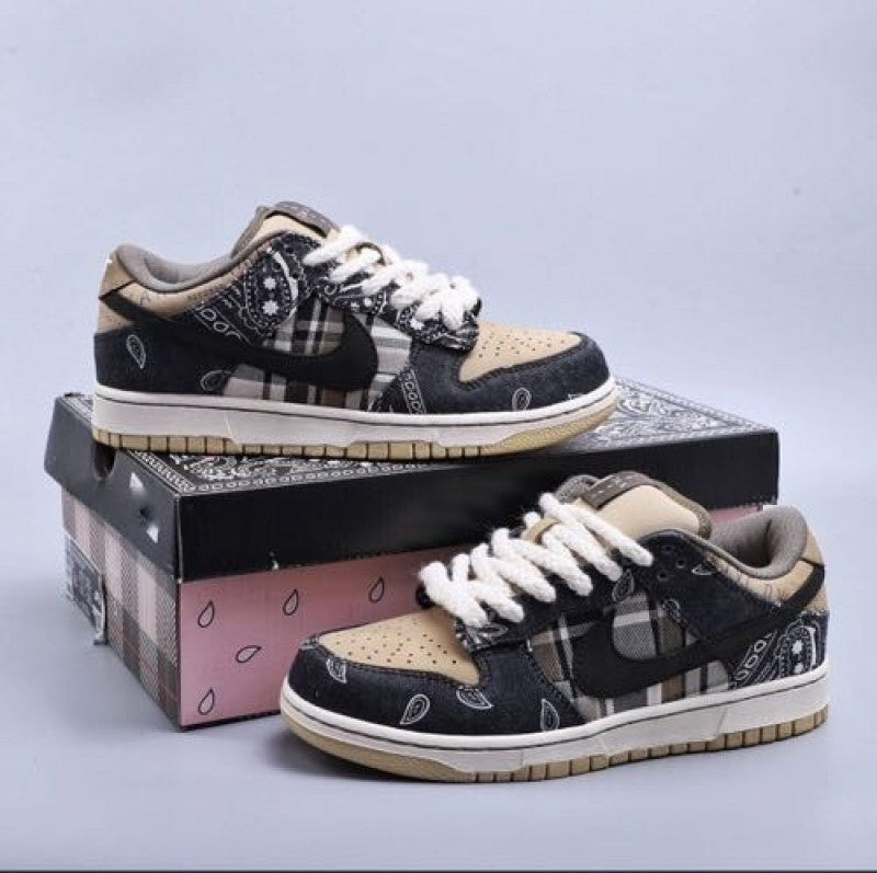 E sb dunk x travis scott bandana with og box semi ua