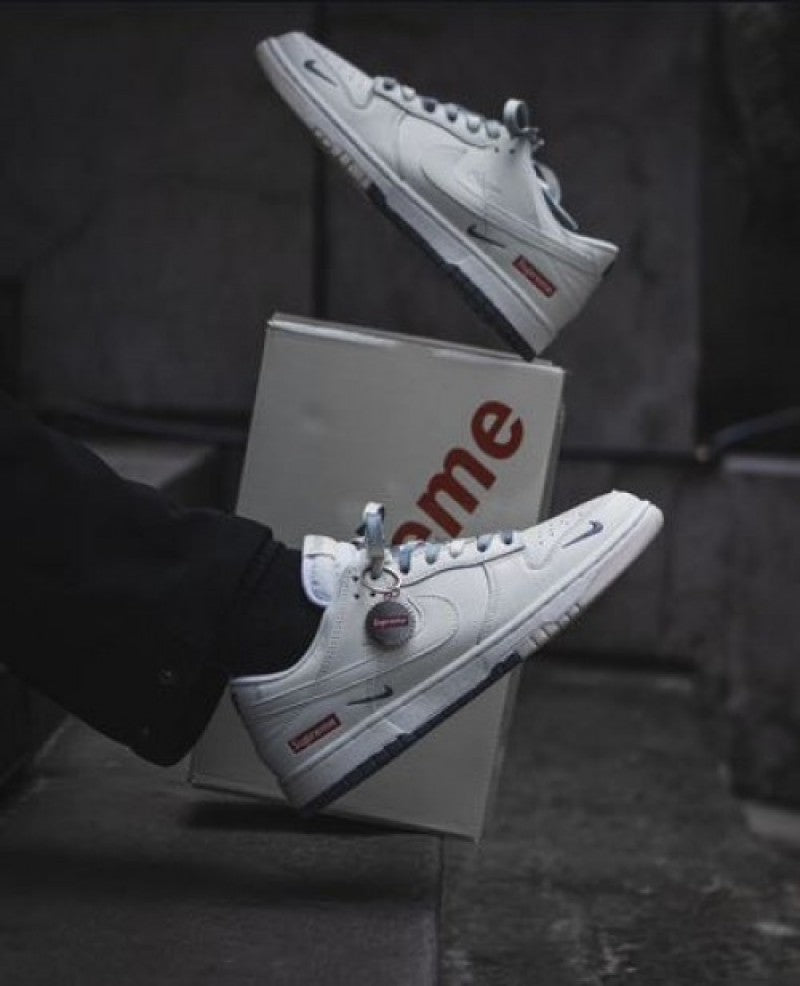 Supreme X Nikee Dunk Low Made By Ideas