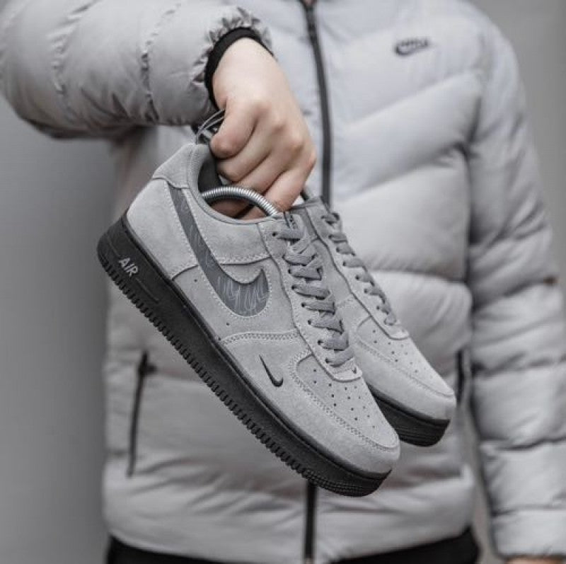 Airforce 1 low reflective swoosh cool grey