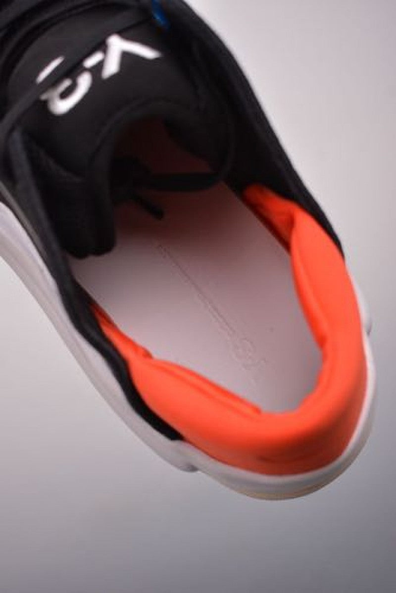 S y 3 hokori 2 white black red