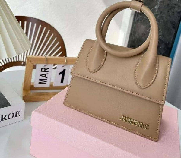 Jacquemus Le Chiquito Noeud Bag With OG Box Dust Bag & Extra Sling Belt (Apricot 665)