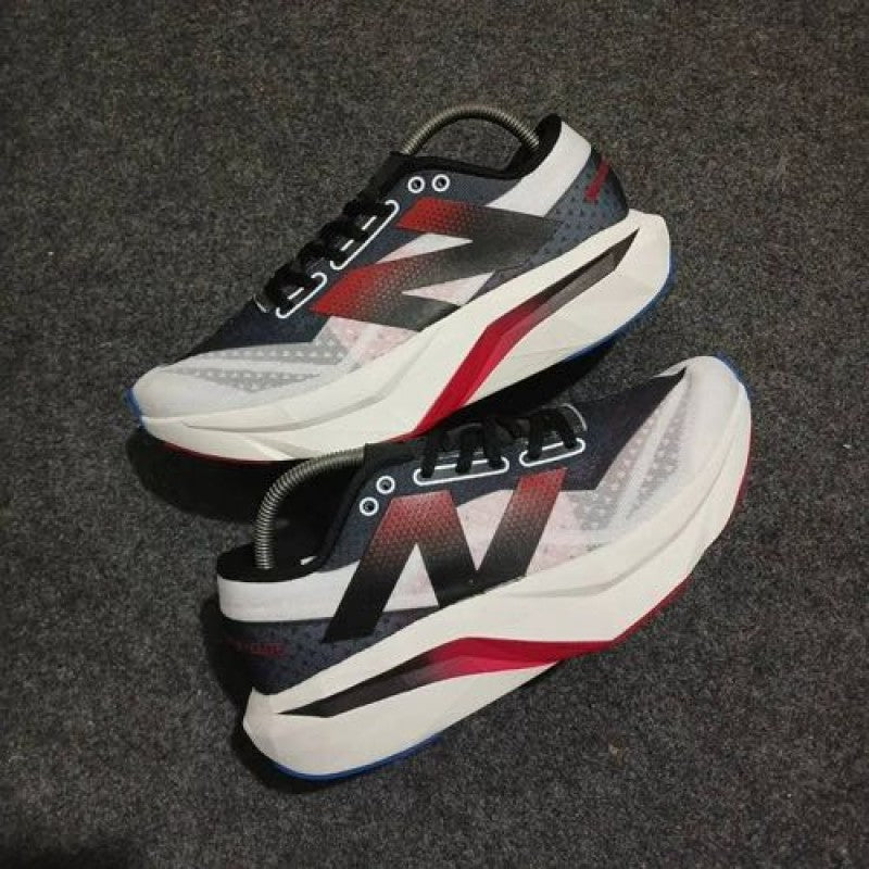 New Balance Sc Elite 4 Black Red