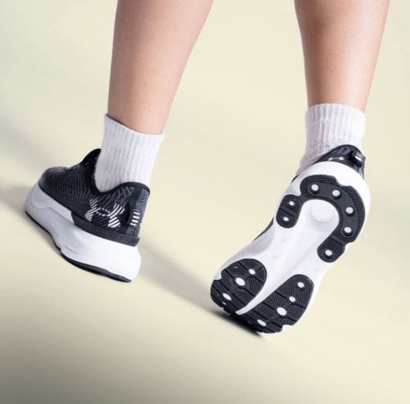 Under Armour Hovr Infinite Pro Black White