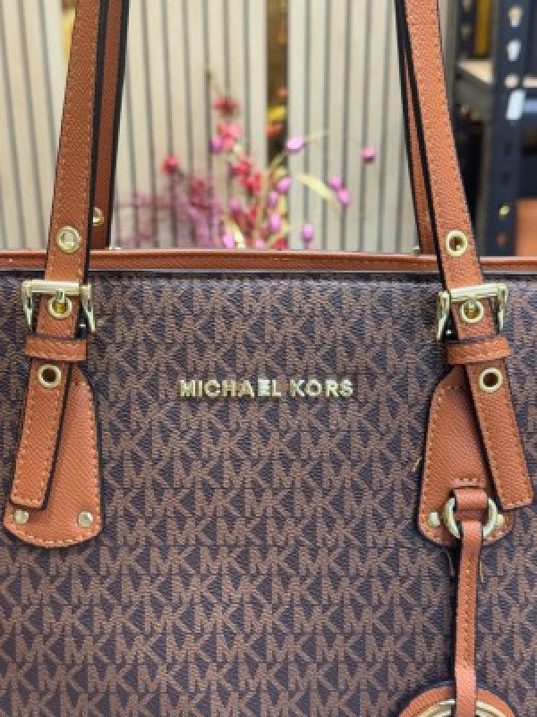 Michael Kors Voyager Leather Satchel Shoulder Bag With Dust Bag (19028 Coffee Brown)