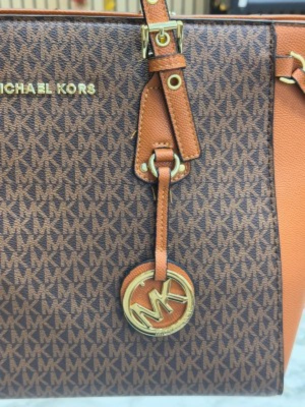 Michael Kors Voyager Leather Satchel Shoulder Bag With Dust Bag (19028 Coffee Brown)