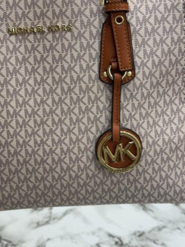 Michael Kors Voyager Leather Satchel Shoulder Bag With Dust Bag (19028 Beige Brown)