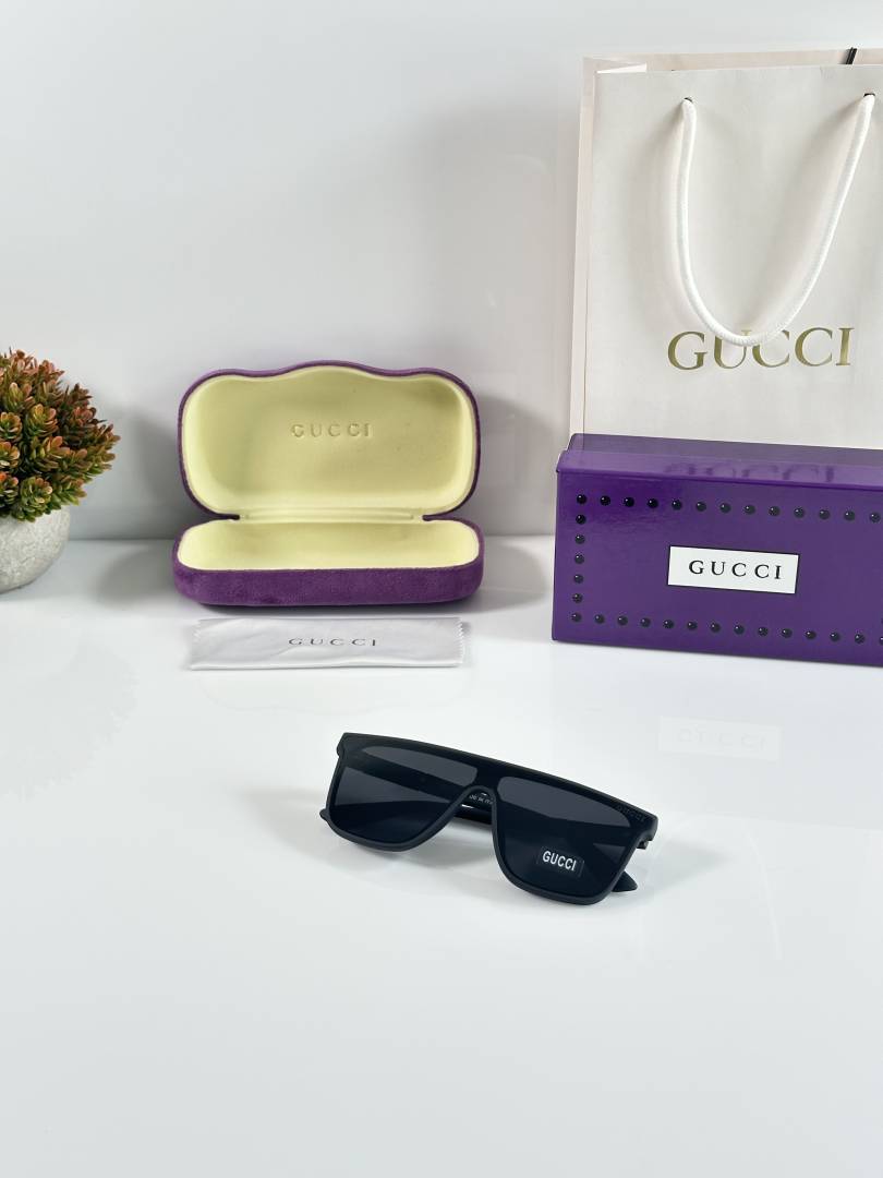 Gucci 0566 Full Black