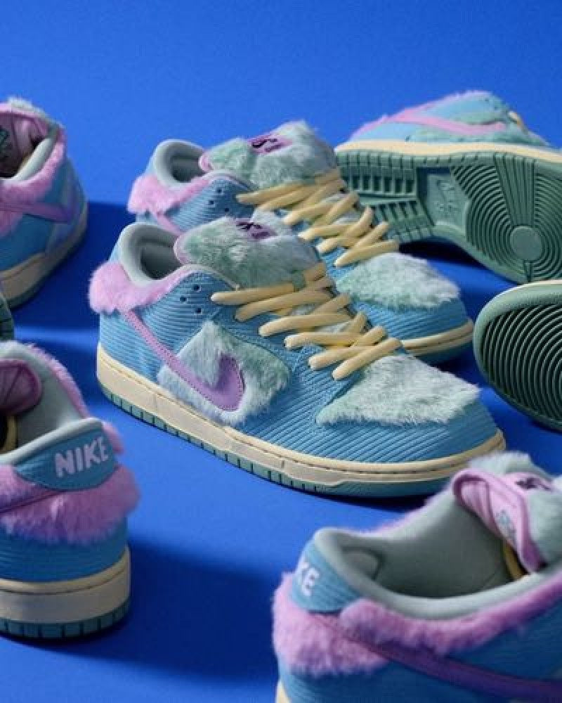 Nikee Sb Dunk Low x Verdy Visty With Keychain