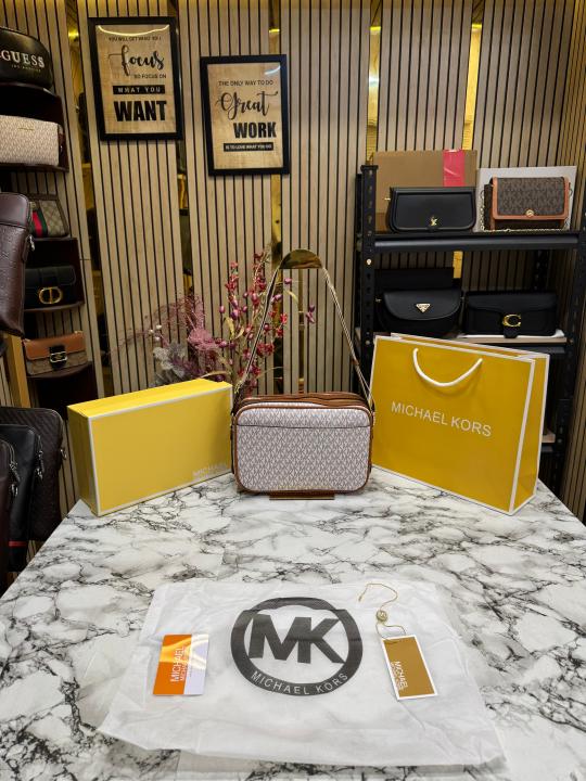 Michael Kors Maeve With Box And Dust Bag Including Carry Bag (Beige)
