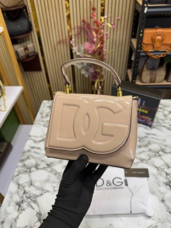 Dolce & Gabbana lacquered bag mini DG Logo (Cream)