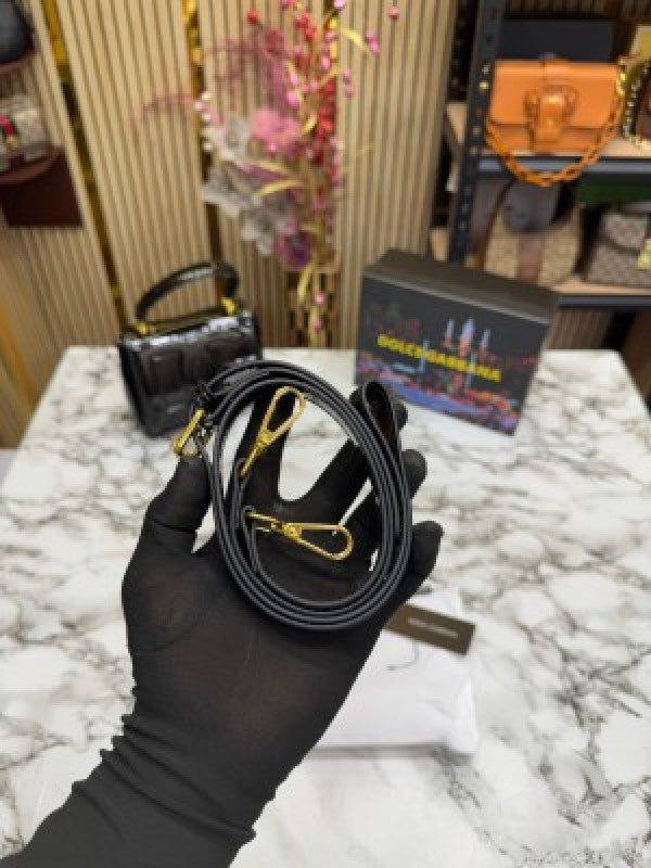 Dolce & Gabbana lacquered bag mini DG Logo (Black)
